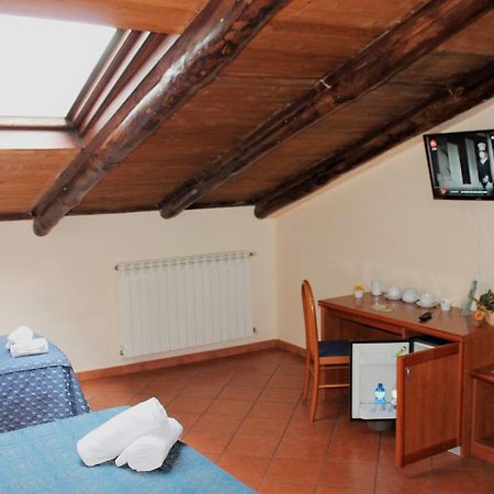 Nights In Rome Bed & Breakfast ภายนอก รูปภาพ